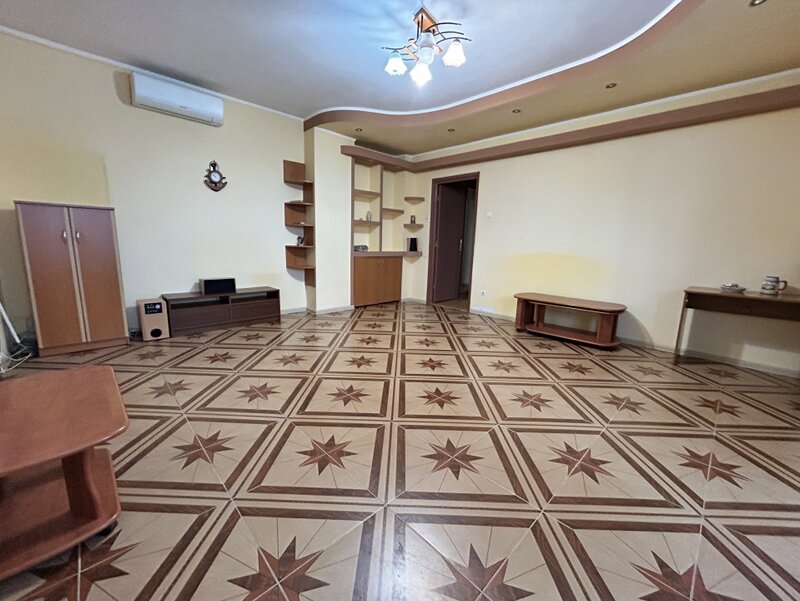 Basarabia- Piata Muncii 3 Camere 66mp!